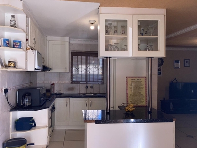 House For Sale in Protea Glen