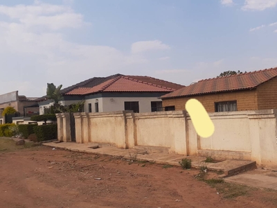 House For Sale in Soshanguve L