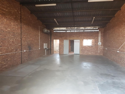 Mini Factory To Let in Klerksoord