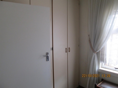 Perfekte 2 Slaapkamer,2 Badkamer Eenheid in Sekuriteitskompleks Aftree-Oord