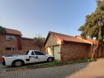 Reduced Offer: 3 Bedroom House in a secure Complex in Equestria near N4 Highway,