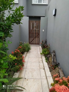 Townhouse For Sale in UMDLOTI