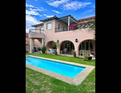 4 bed property to rent in plettenberg bay
