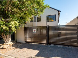 Townhouse For Sale in Claremont