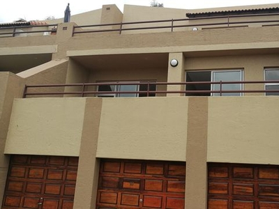 2 Bedroom Townhouse For Sale in Constantia Kloof - 20 Le Touessrok 140 Constantia Drive
