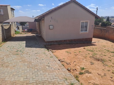 3 Bedroom Freehold For Sale in Cosmo City