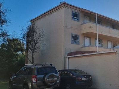 2 Bedroom Apartment For Sale in Pinelands