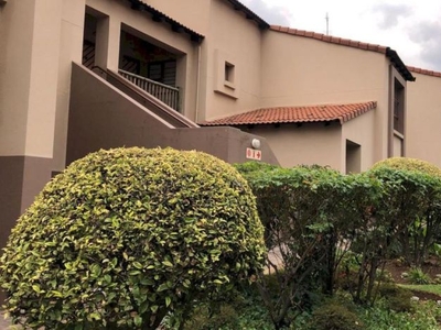 2 Bedroom townhouse - sectional for sale in Dowerglen Ext 4, Edenvale