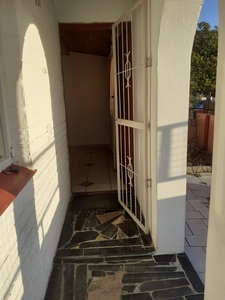 3 Bedroom Home for sale in Avonwood,Elsies River