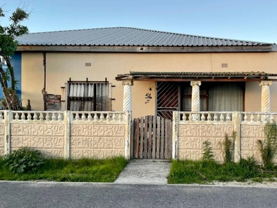 3 Bedroom house sold in Grassy Park, Cape Town