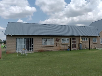 4 Bedroom smallholding for sale in Kellys View, Bloemfontein