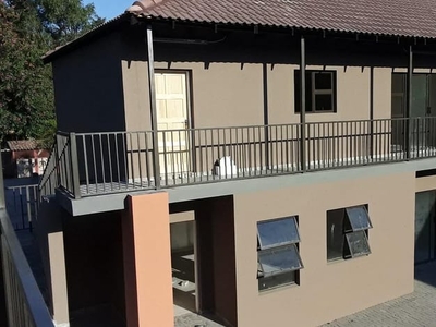 Bachelor to rent in Rustenburg Central
