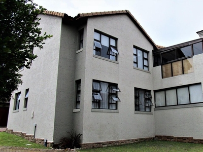 2 Bedroom Apartment For Sale in Mossel Bay Golf Estate