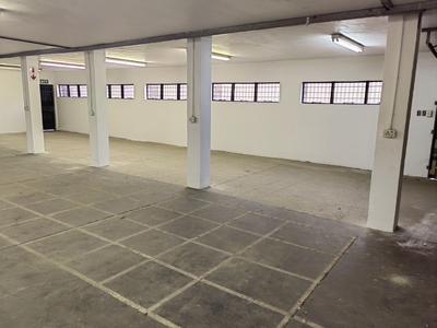 408m² Warehouse To Let in Robertville