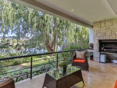 Lodge for sale with 3 bedrooms, Pearl Valley at Val de Vie, Paarl
