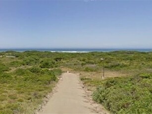 1 054 m² Land available in Cannon Rocks