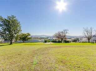1 166 m² Land available in Paradyskloof