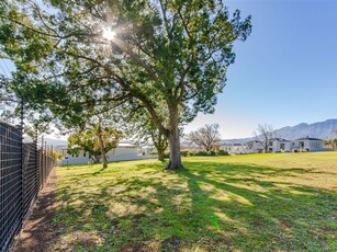1 217 m² Land available in Paradyskloof