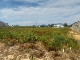 1 255 m² Land available in Fisherhaven
