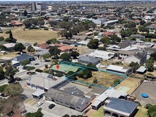 1 739 m² Land available in Newton Park