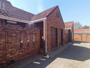 2 Bed Townhouse in Klerksdorp