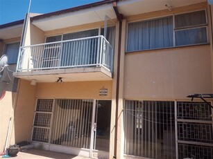 2 Bed Townhouse in Potchefstroom Central