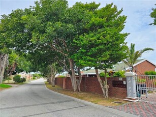 2 Bed Townhouse in Summerstrand