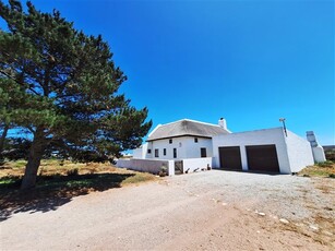 2.3 ha Farm in Jacobsbaai