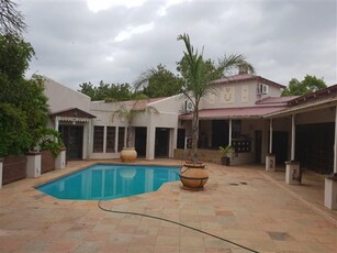 2.7 ha Farm in Broederstroom