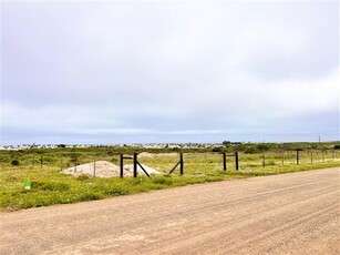 2.8 ha Land available in Jacobsbaai