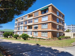 3 Bed Apartment in Humewood