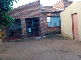 3 Bed House in Lethlabile