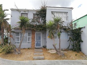 3 Bed House in Strandfontein