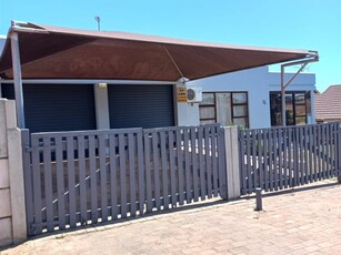 3 Bed House in Vredenburg