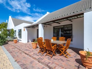 3 Bed Townhouse in Durbanville Central