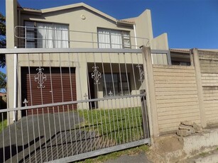 3 Bed Townhouse in Greenfields