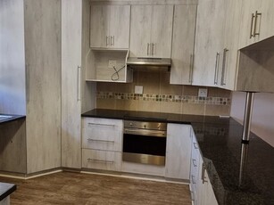 3 Bed Townhouse in Universitas