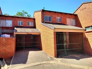 3 Bed Townhouse in Waverley