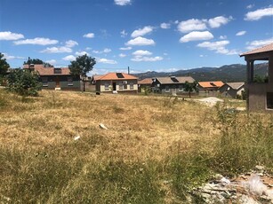 332 m² Land available in Karino