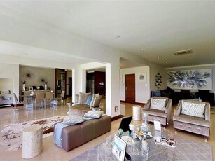 4 Bed Apartment in Hartbeespoort Dam