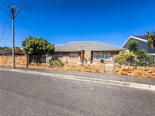 4 Bed House in Avondale