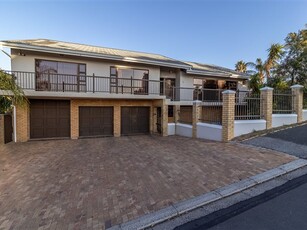 4 Bed House in Wellington Central