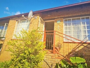 4 Bed Townhouse in Safari Gardens