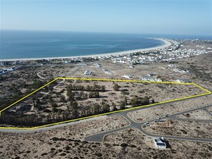 425 m² Land available in Britannia Bay