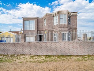 7 Bed House in Strandfontein