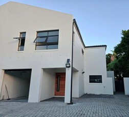 Brand New 3 bedroom Townhouse To Let