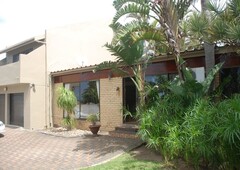 5 Bedroom House For Sale in Scottburgh South