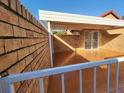 2 Bedroom townhouse - sectional sold in Equestria, Pretoria