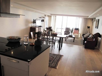 3 Bedroom Holiday Accommodation To Rent in Mouille Point