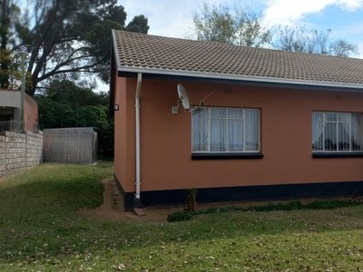 3 Bedroom house for sale in Creswell Park, Roodepoort